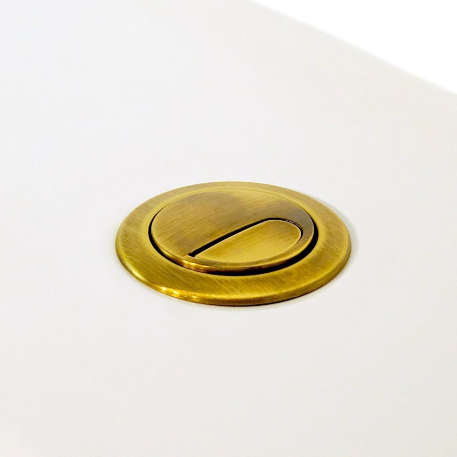 Фото Унитаз Migliore Charme 36380 со средним бачком кнопка бронза, выпуск универсальный