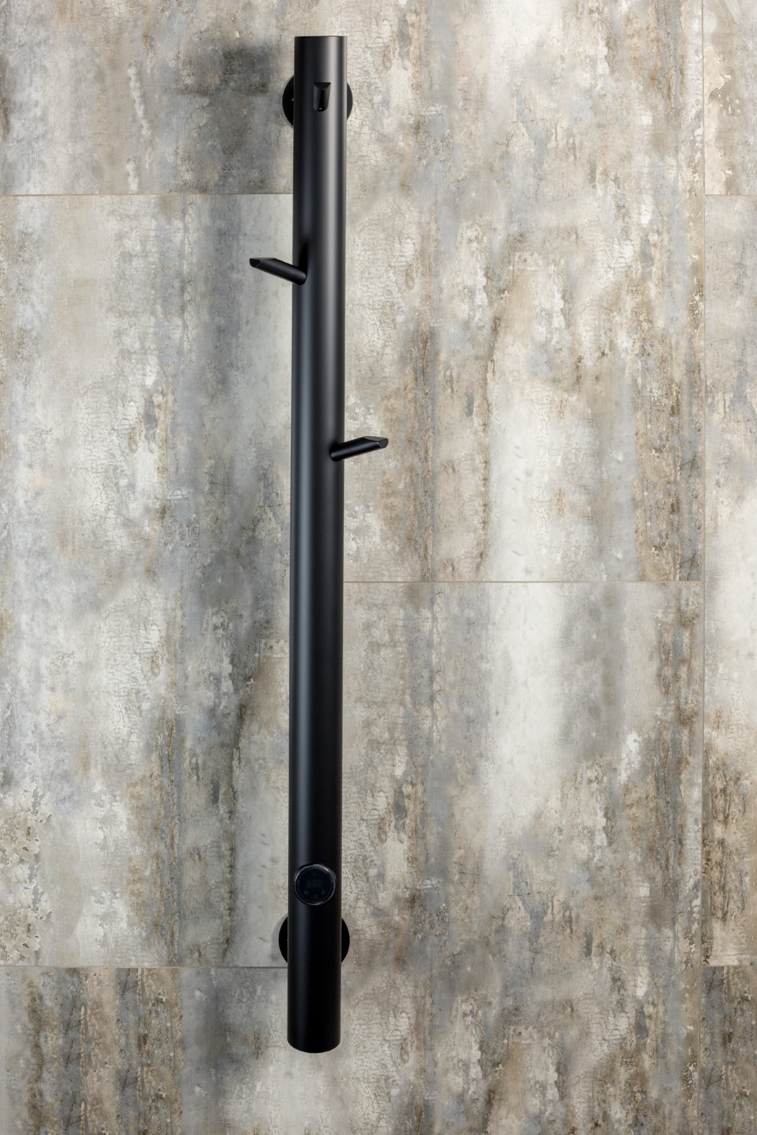 Фото Полотенцесушитель Boheme OAK 724-B электрический, черный матовый  h150х20 см