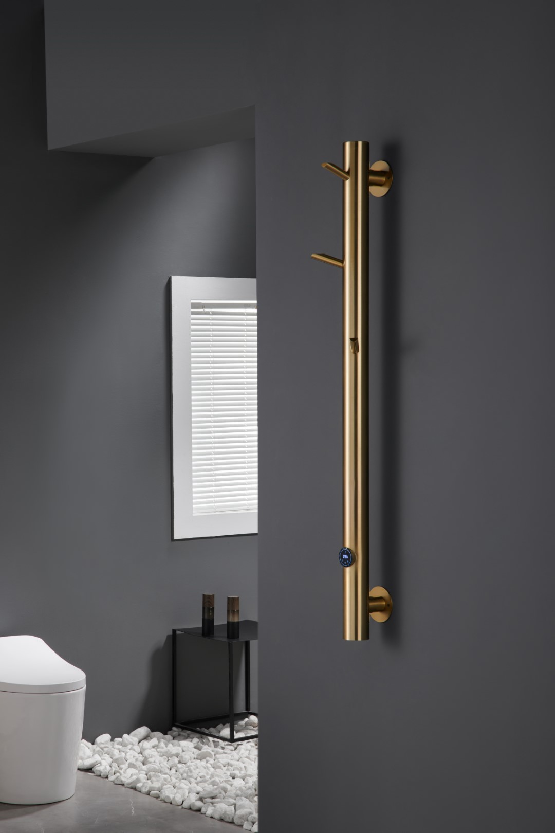 Фото Полотенцесушитель Boheme OAK 724-MG электрический, золото матовое h150х20 см