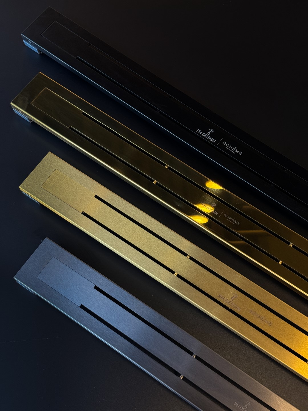 Фото Душевой лоток Boheme Premium Linear 982-60-GM, 60 см, с сифоном, графит