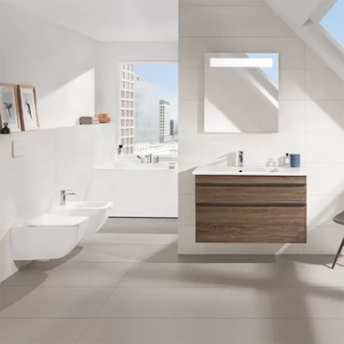 Фото Унитаз подвесной Villeroy & Boch Venticello 4611RL01, безободковый, с сиденьем с микролифтом, белый глянцевый