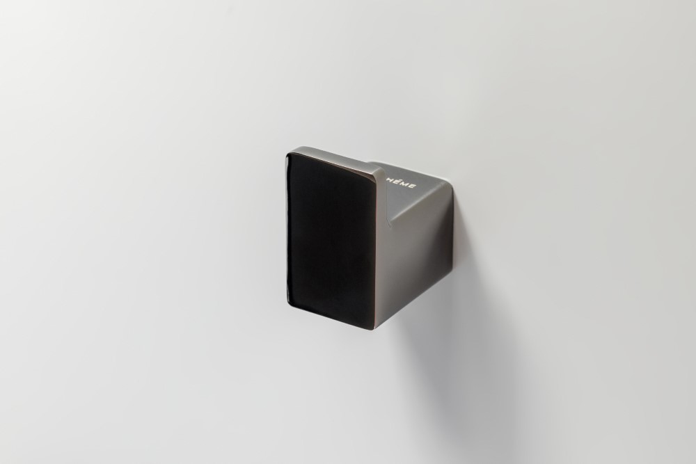 Фото Крючок для полотенец Boheme Qubic 10726-GM, матовый графит
