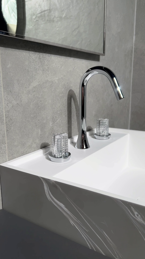 Фото Раковина Boheme Cube 802-GR напольная квадратная 48×48×85 см, Grey base+white veins (белый / серый с белыми прожилками)