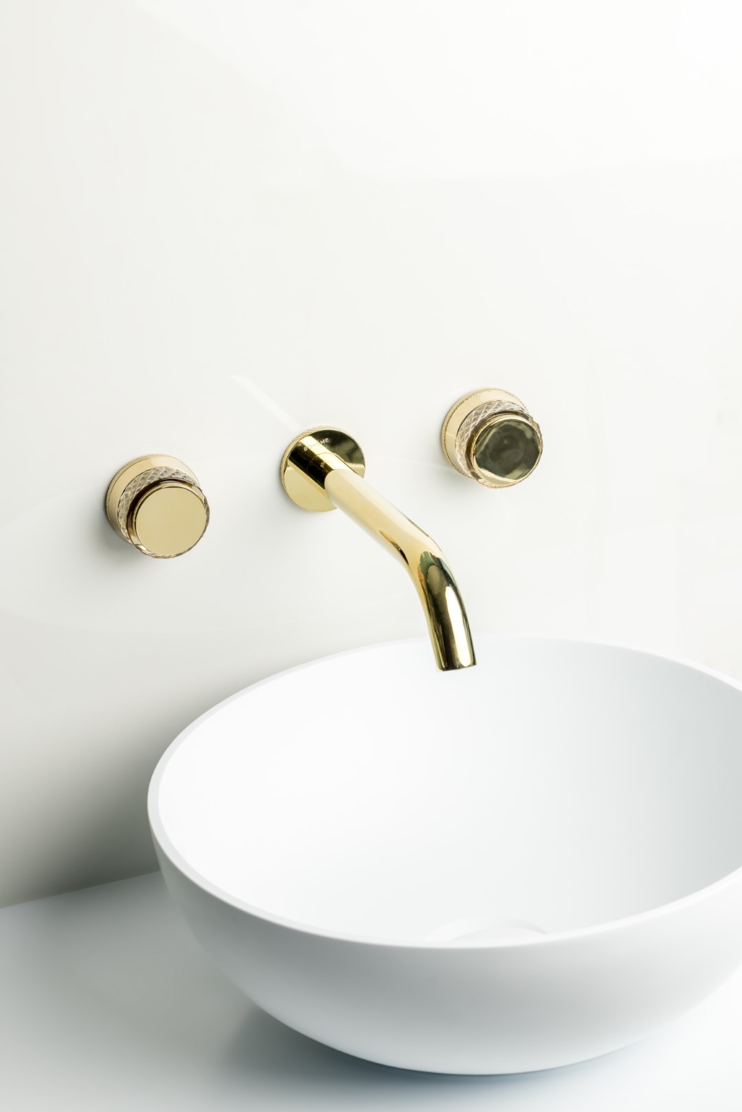 Фото Смеситель для раковины Boheme Aura 152-2-G-A золото